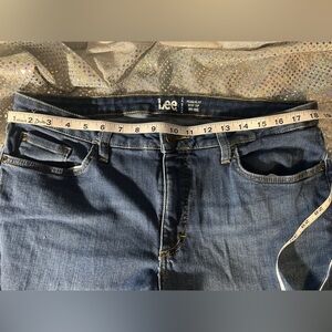 (16L) Lee Dark Blue Denim jeans 33 Inseam